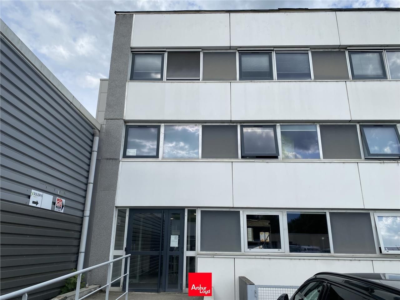 Arthur Loyd vous propose à la location une surfac