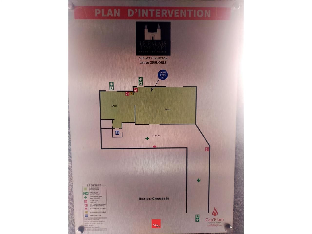 Location locaux commerciaux 75 m² non divisibles