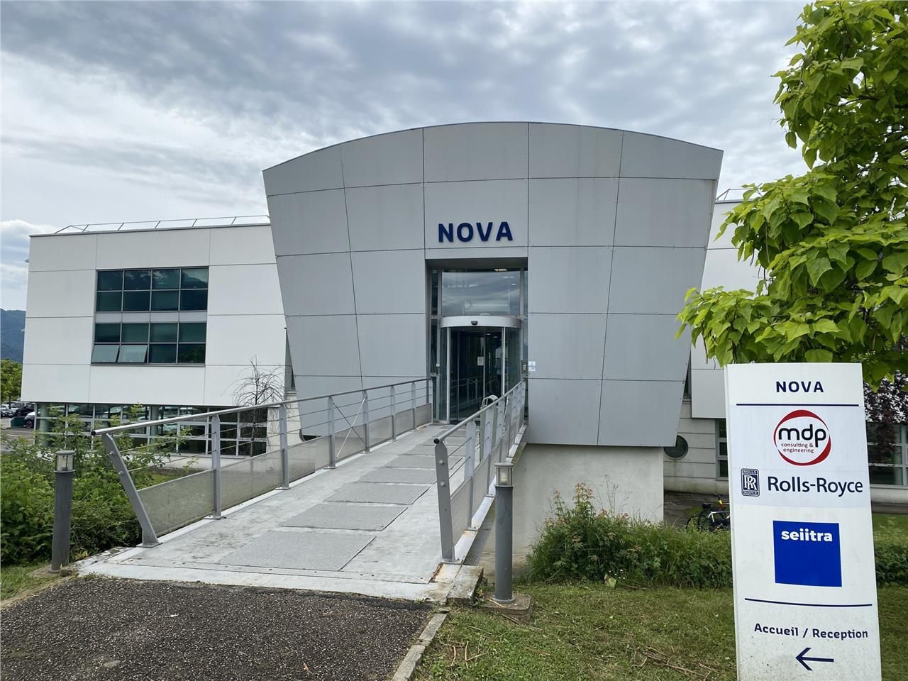 Arthur Loyd vous propose à la location des bureau