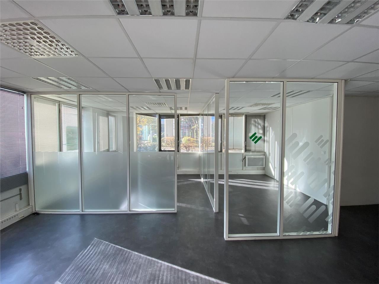 Nous vous proposons à la vente un bâtiment indépe