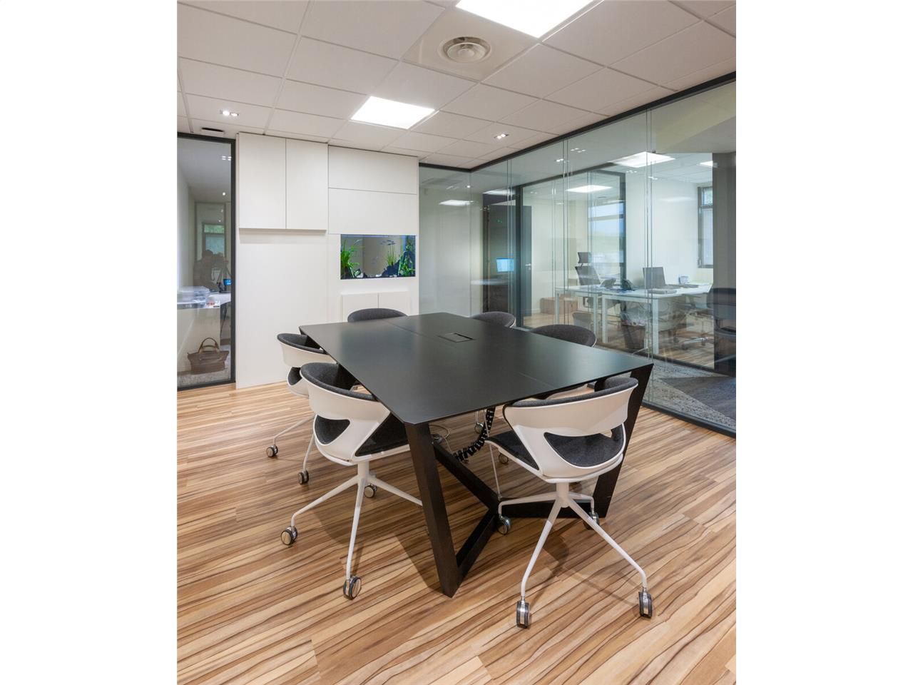 Situés au 1er étage d'une copropriété bien entret