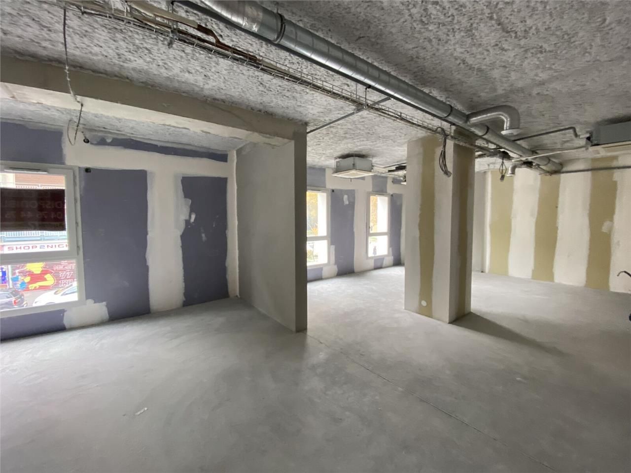 Bureaux de 225 m² divisibles à partir de 63 m² à 