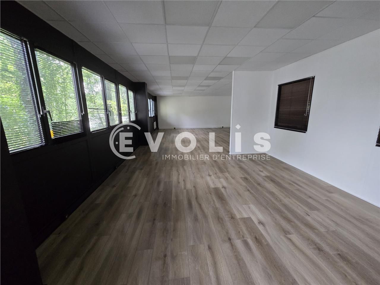 Situé au coeur de la dynamique zone d'activité de