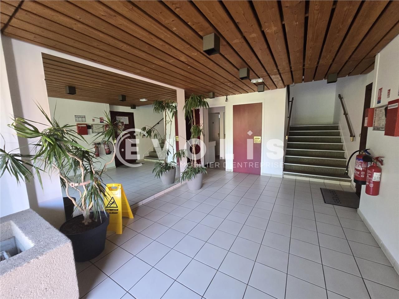 À la recherche de bureaux à louer à Igny ? Ne che