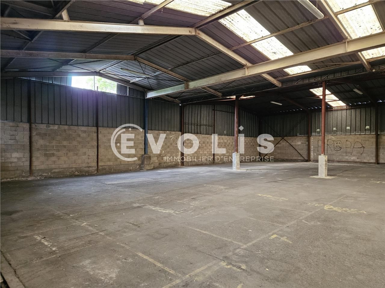 À la recherche de locaux d'activité à VILLEBON SU