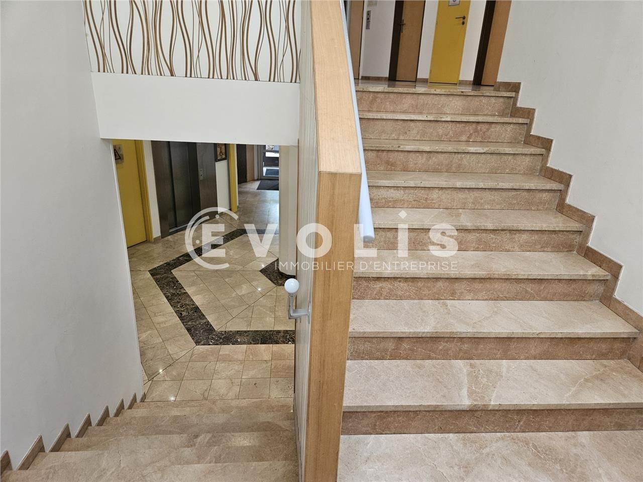 À la recherche de bureaux à louer à Saint Aubin ?