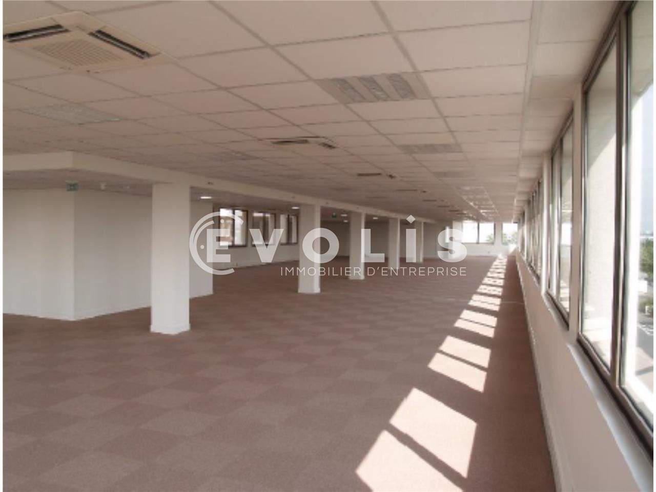 À la recherche de bureaux à RUNGIS ? Ne cherchez 