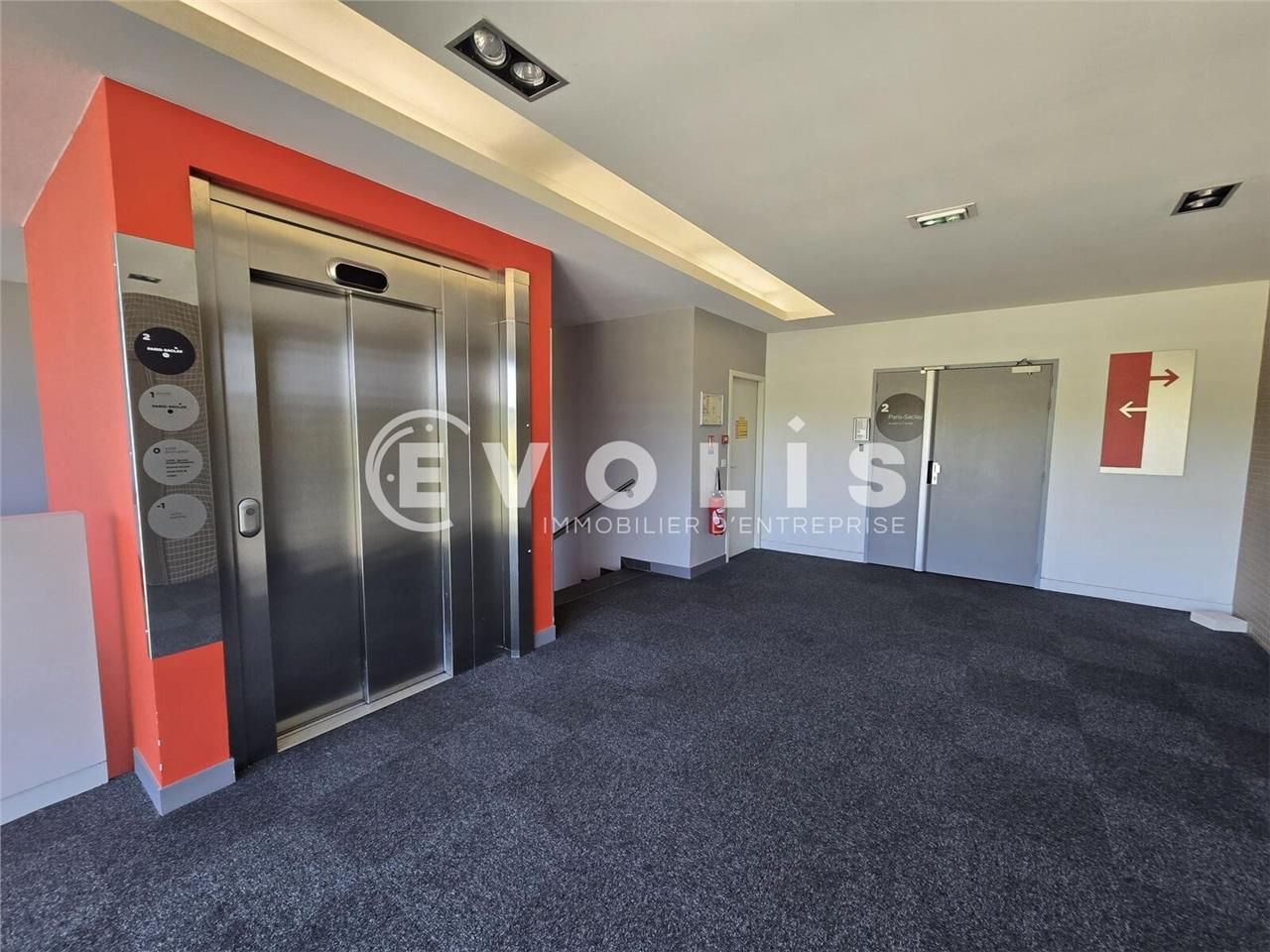 Situés à Orsay, EVOLIS vous propose une surface d
