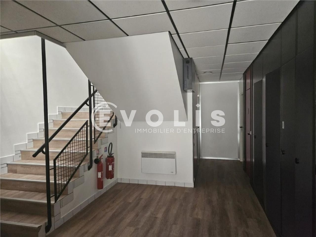 Bureaux à louer aux Ulis, 60m² non divisibles, id