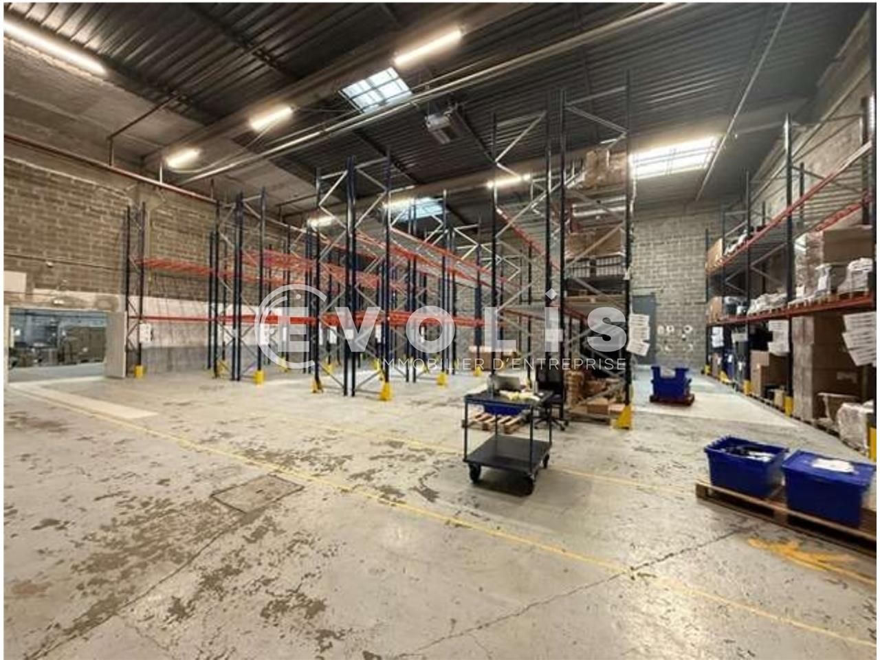 Locaux d'activité à louer à VILLEJUST, proposés p