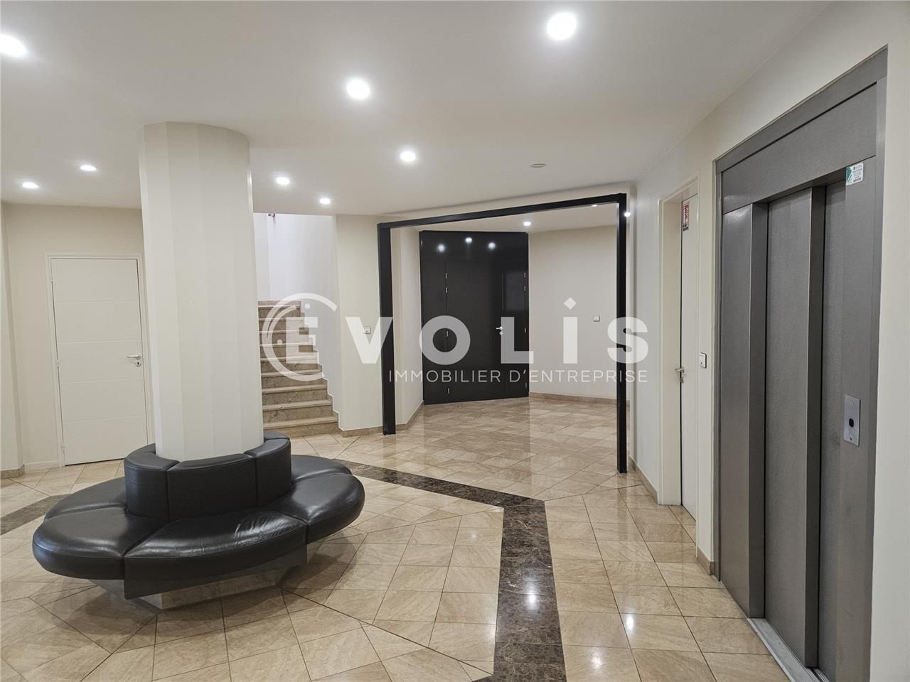 À la recherche de bureaux à louer à Saint Aubin ?