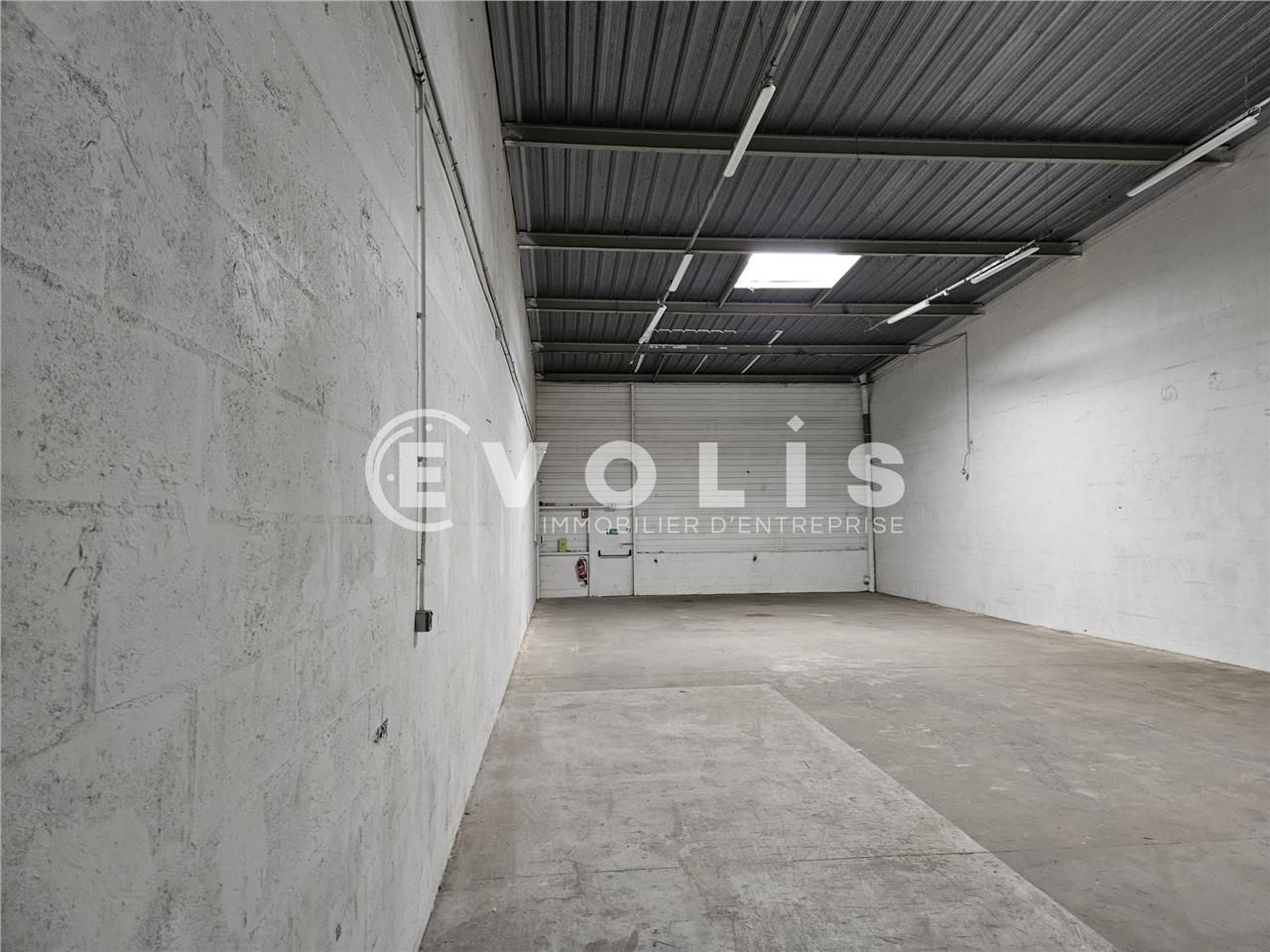 Locaux d'activité disponibles à la location à Chi