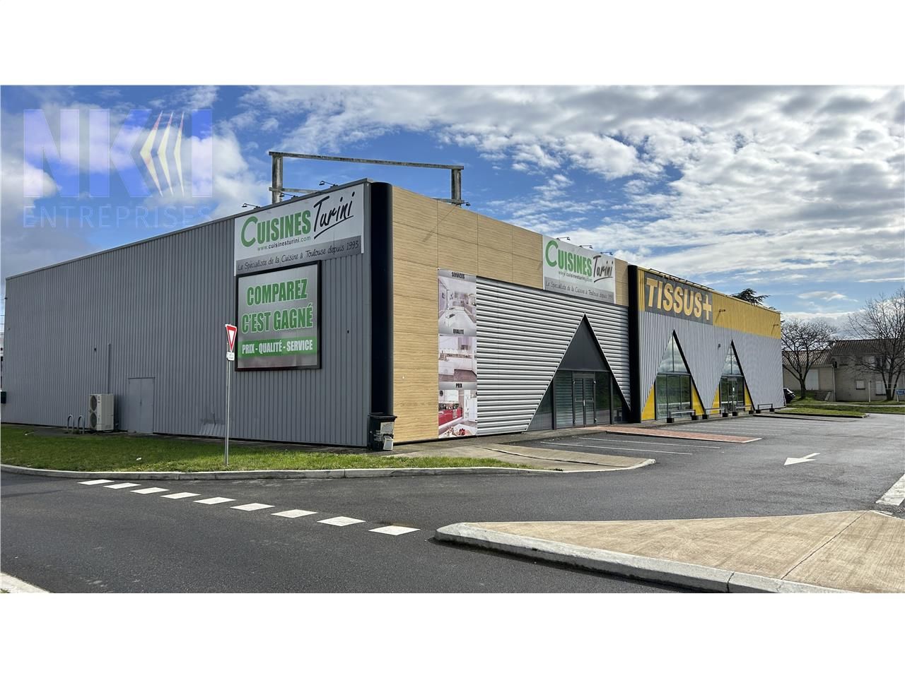 Location Local Commercial 450 m² non divisibles