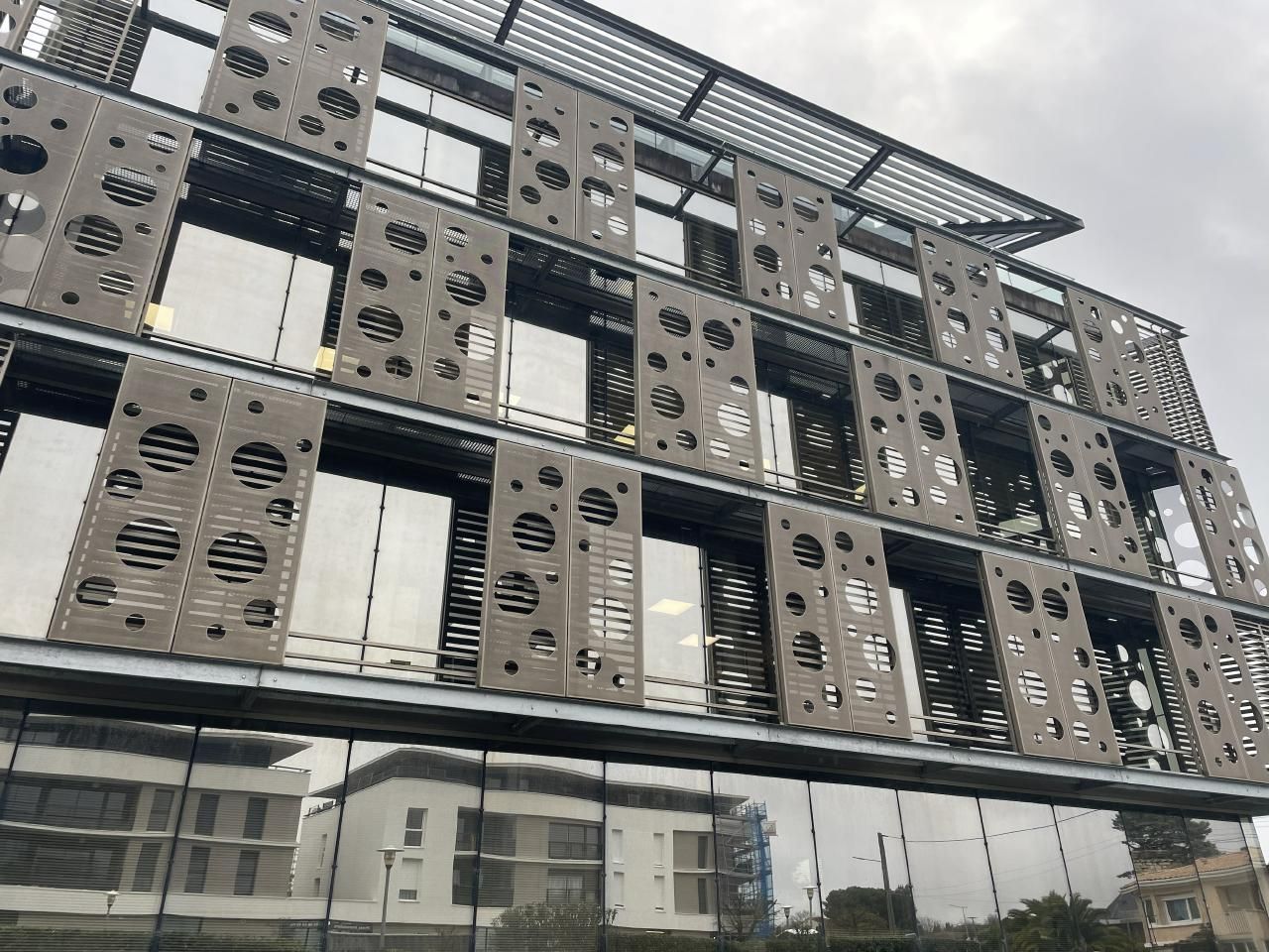 Location Bureaux 1288 m² divisibles 33700 Mérignac