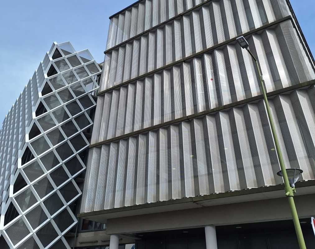 ZFU, au pied du tramway A "Carriet" et de l'axe A