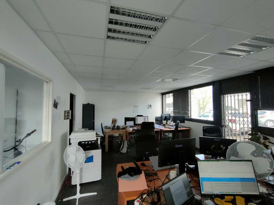 A Talence, à proximité du Tram B desservant rapid