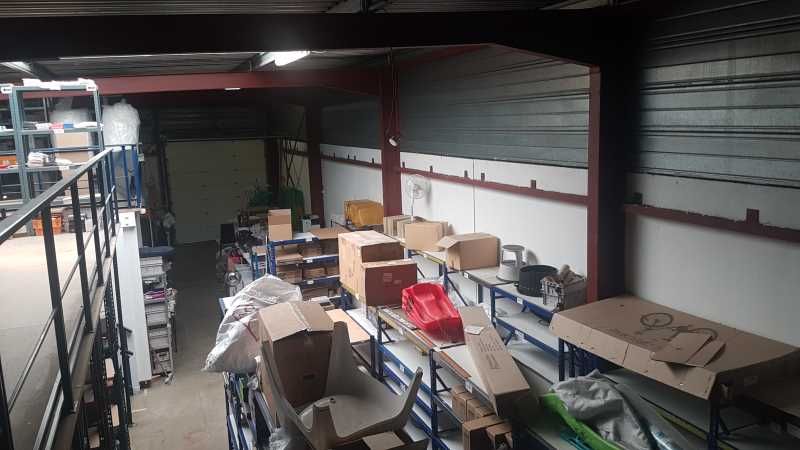 À Mérignac, dans la zone industrielle du Phare, à