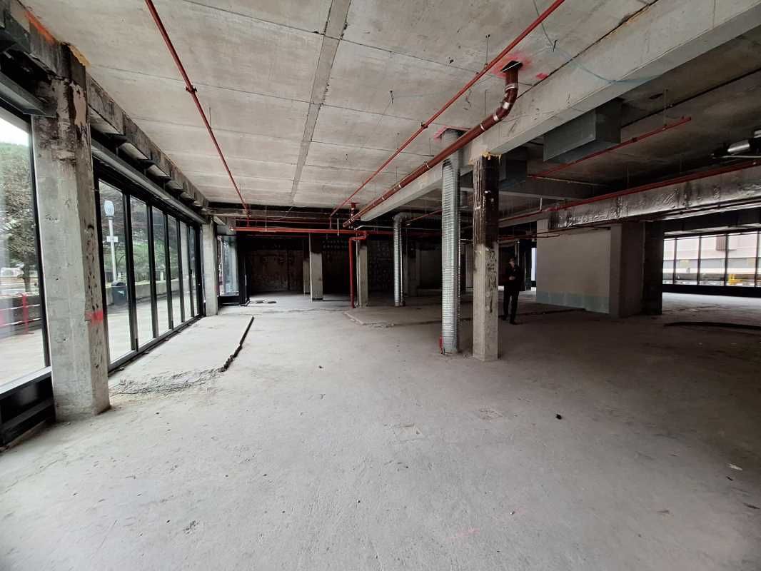 Au sein du centre commercial Mériadeck, RCG vous 