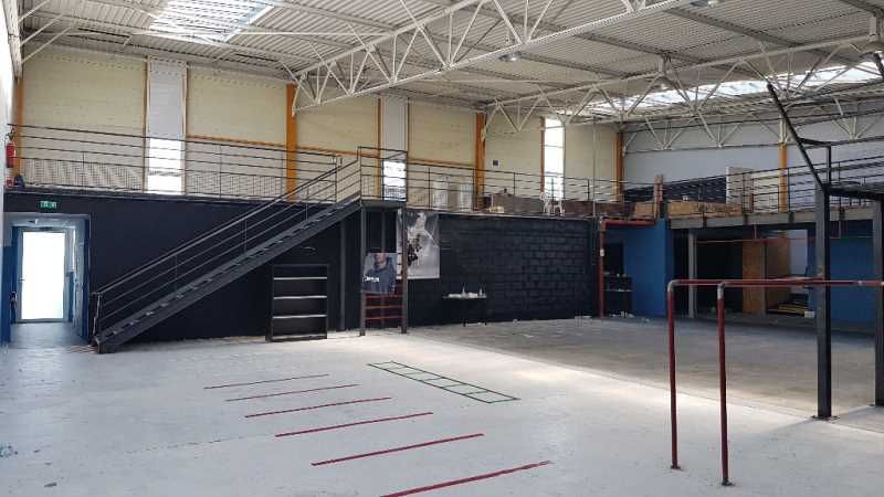 À Pessac au sein de la ZA Bersol et d'un ensemble