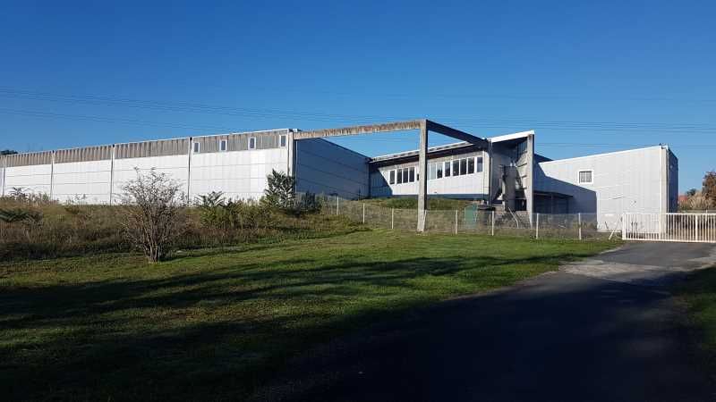 A Carbon-Blanc, à proximité de l'autoroute A10 so