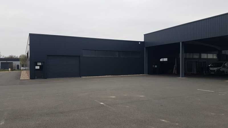 A Saint-Denis-de-Pile, à proximité de l'A89, au s