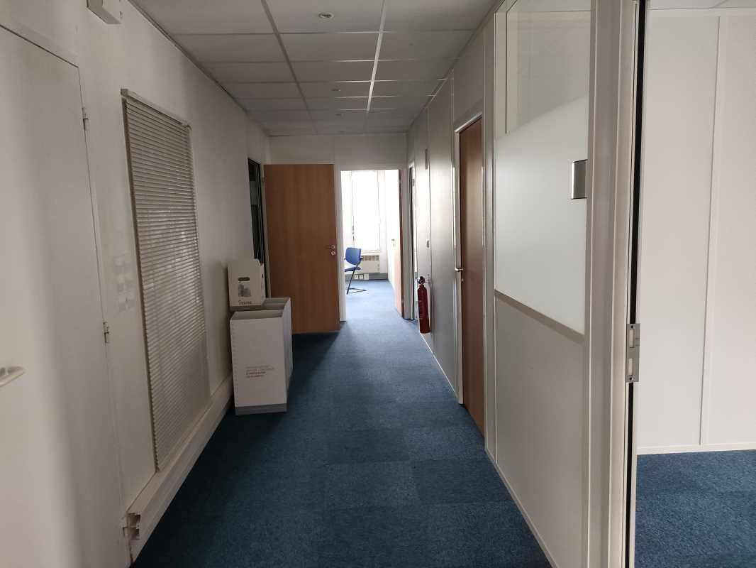 Au sein d'un parc tertiaire de petites et moyenne