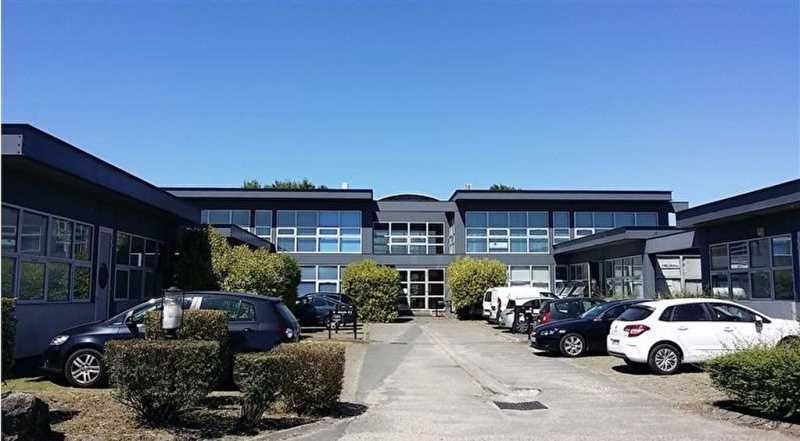 Au sein du parc tertiaire Masterclub en bordure d