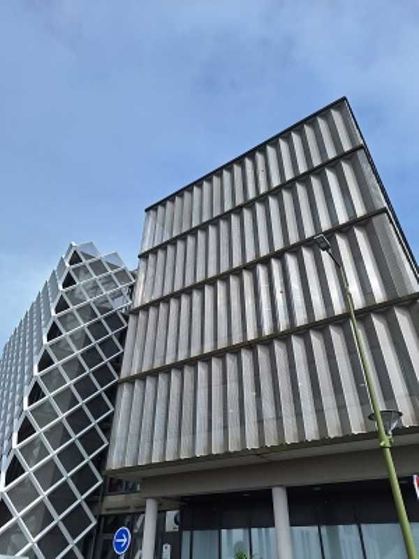 LORMONT, au pied du Tramway - ligne A,  RCG vous 