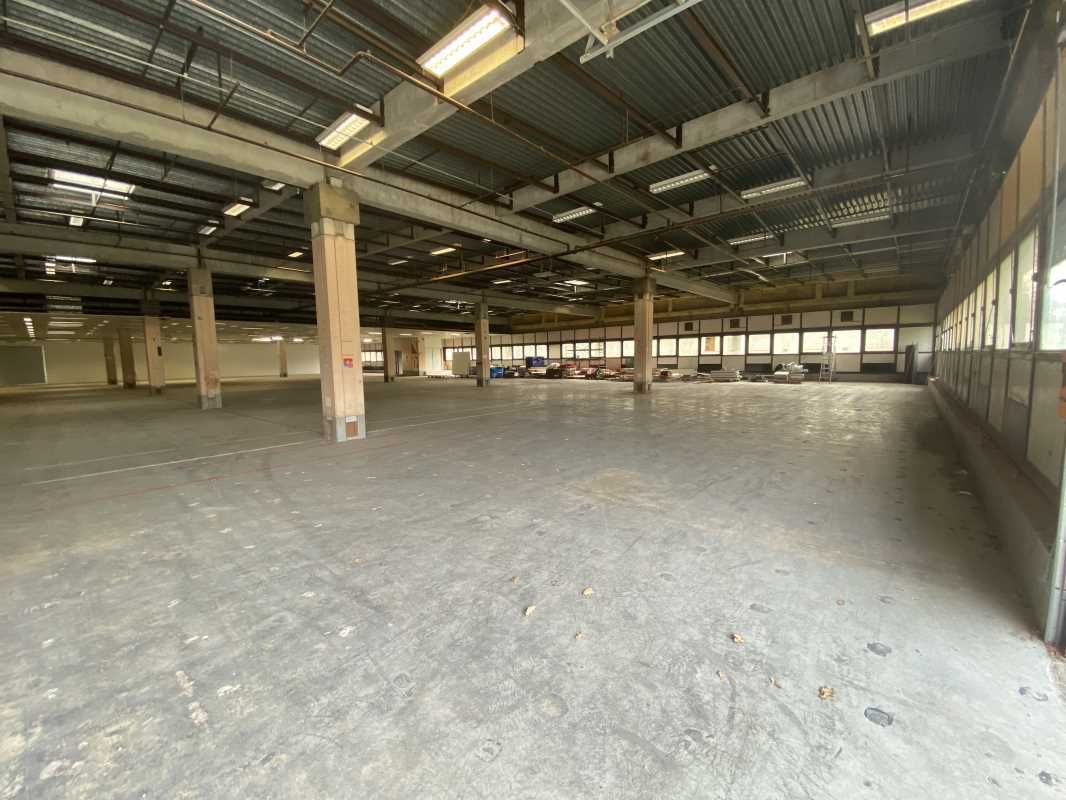 A louer, au sein de la zone d'activités Courneau 