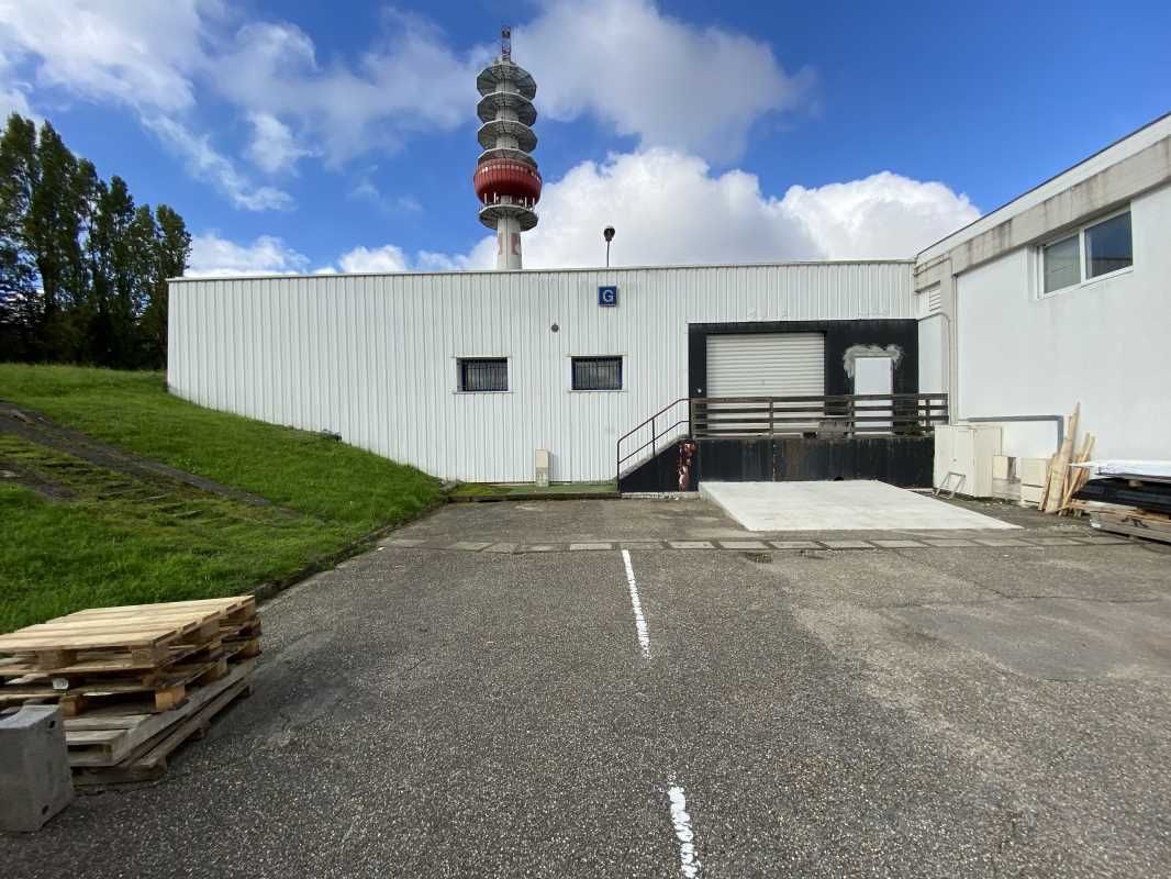 Au sein du Parc d'activités Descartes à Artigues-