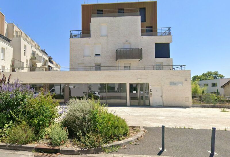 Au sein d'un quartier résidentiel à Bruges, au re