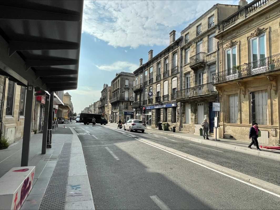 Au coeur du centre-ville de Bordeaux, situé à pro