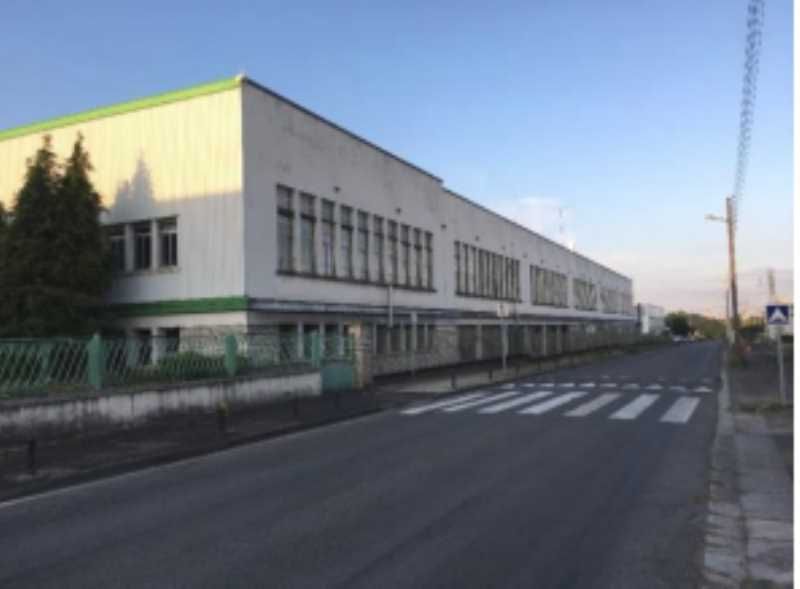 A proximité de la N10 à Angoulême, au sein de la 