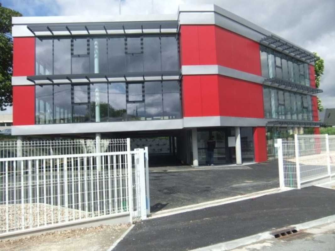 Au sein d'une zone tertiaire à Lormont, RCG vous 