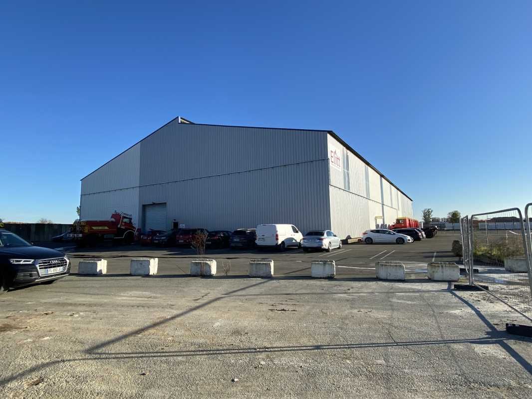 Au sein de la ZI Guerlandes à Bassens, à proximit