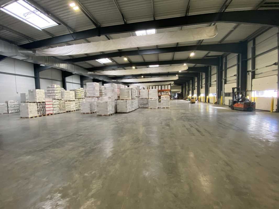 Situé à proximité de la N10, RCG vous propose à l