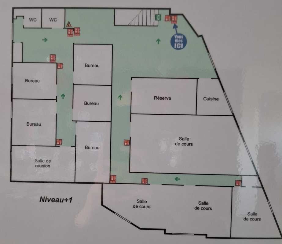 Location bureaux 300 m² non divisibles