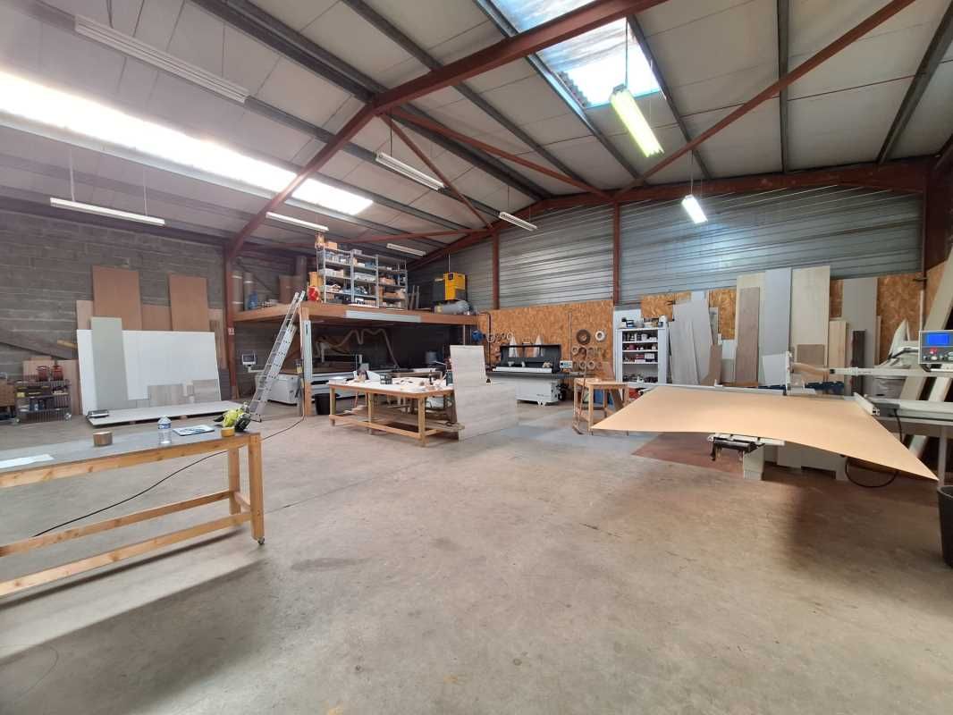 Au sein de la Zone d'activités du Grand Chemin à 