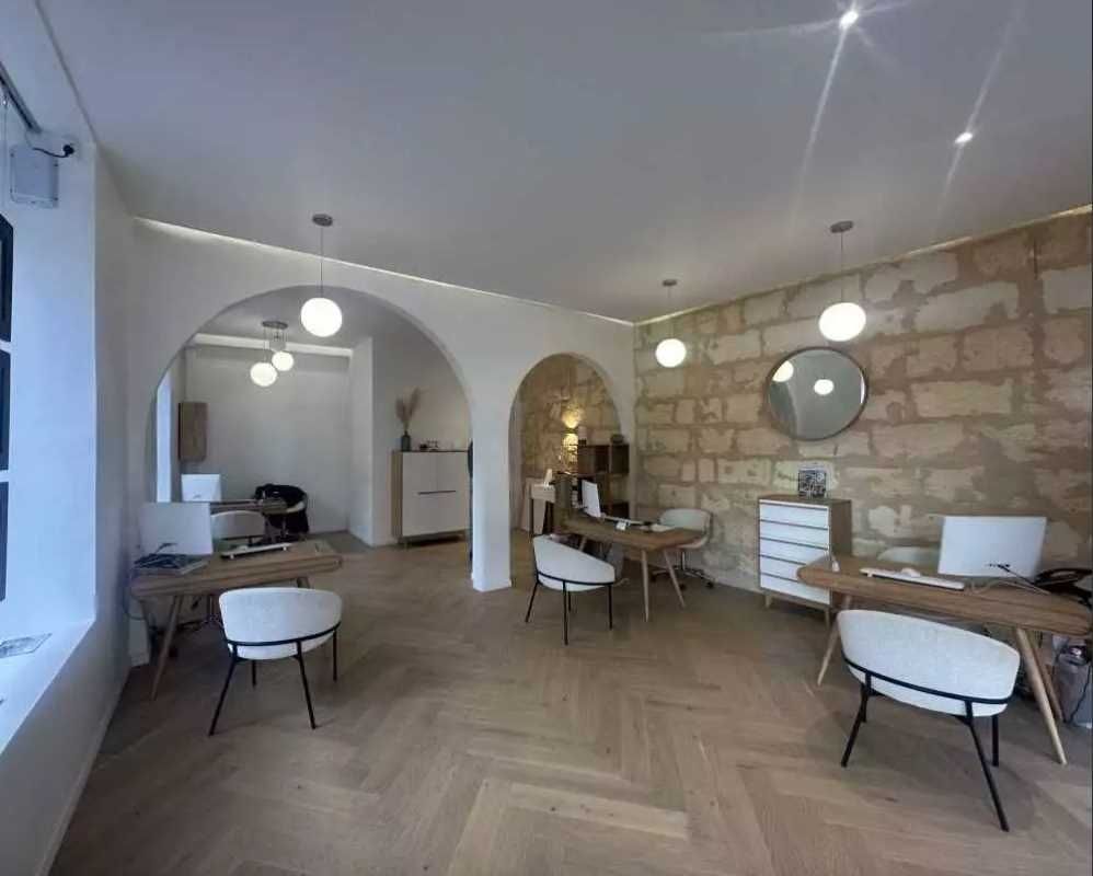 Au coeur du quartier Saint-Seurin à Bordeaux, RCG