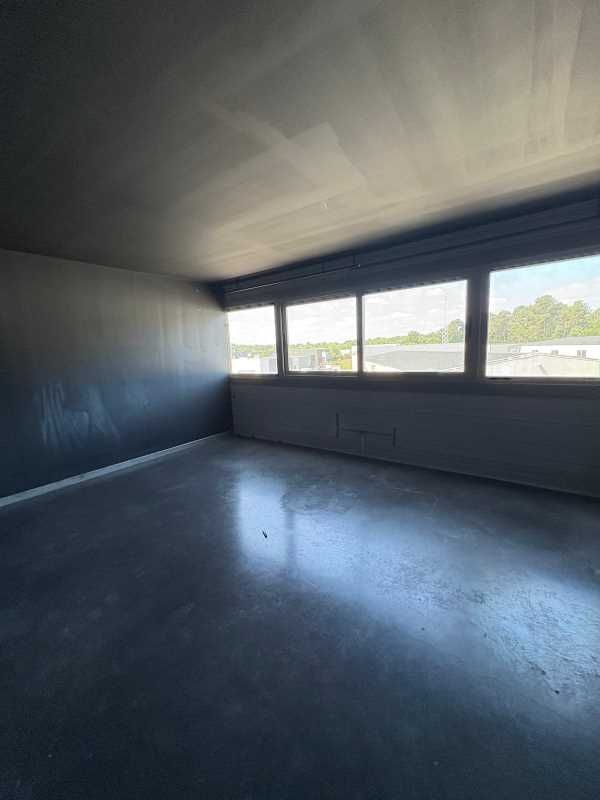 Au sein d'une zone d'activités à Martignas, RCG v