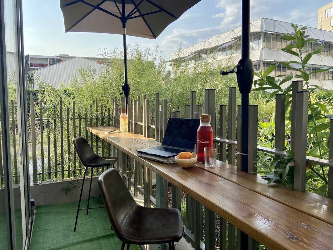 A 650m à pieds de la Gare St Jean,  au sein d'un 