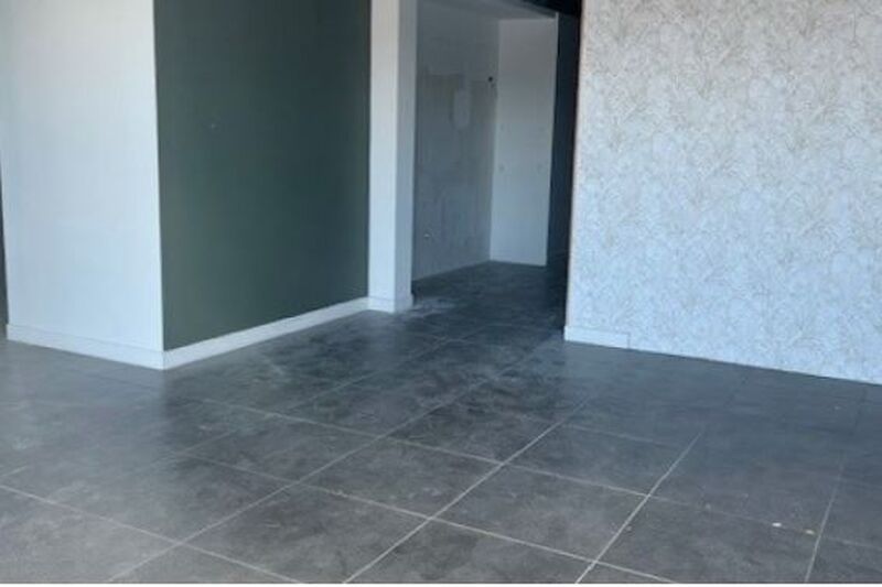 Au sein de la Zone Chemin Long à Mérignac, situé 