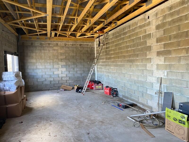 Situé à proximité de l'A630 et de l'A10 sorties 1