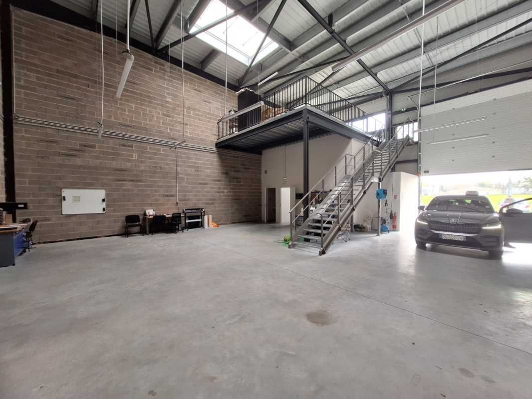 A BEYCHAC-ET-CAILLAU, au sein du Parc d'Activités