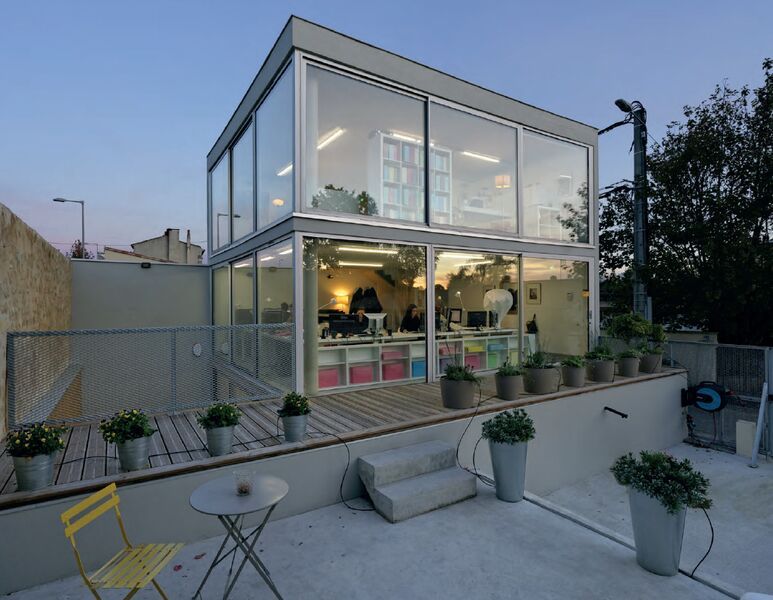 A proximité immédiate du pont d'Aquitaine, RCG vo