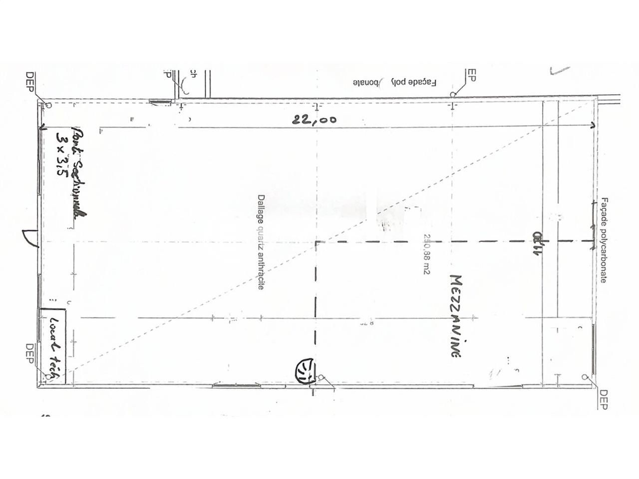 Location entrepots 310 m² non divisibles
