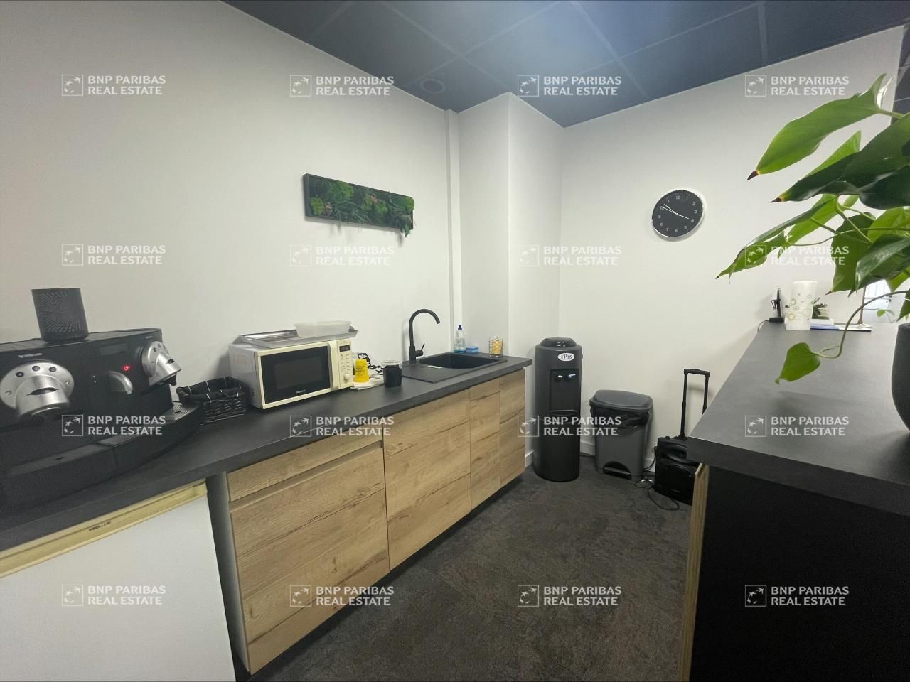 22.1 m² pour ce bureaux en location à Rennes