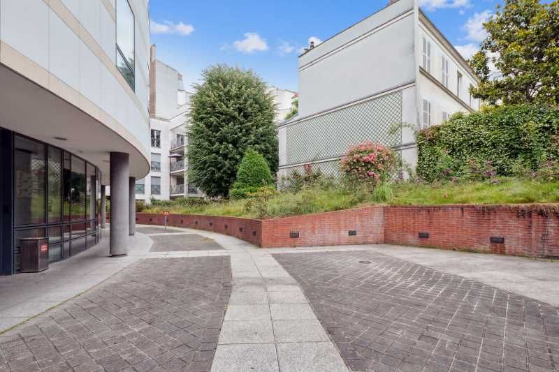 Cushman & Wakefield vous propose une surface de b