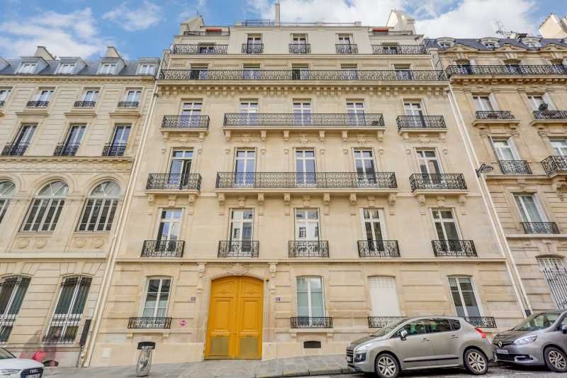 Cushman & Wakefield vous propose au 25 rue du Gén