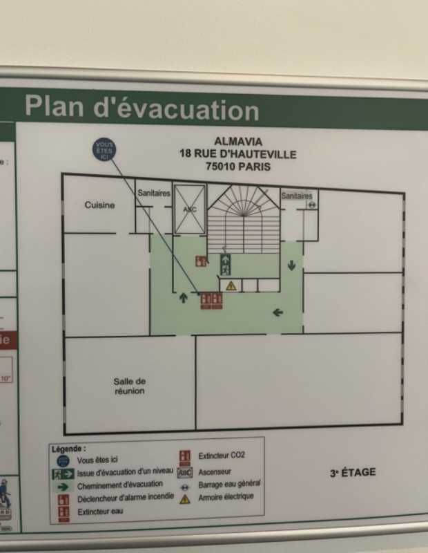Location bureaux 300 m² divisibles à partir de 130 m²